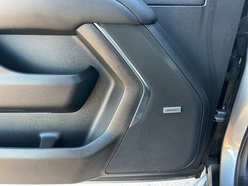 Used 2023 Chevrolet Suburban LT image 19