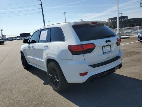 Used 2015 Jeep Grand Cherokee SRT w/ Luxury Group II AWD/4WD image 3