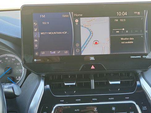 Used 2021 Toyota Venza XLE w/ Softex Package AWD/4WD image 25