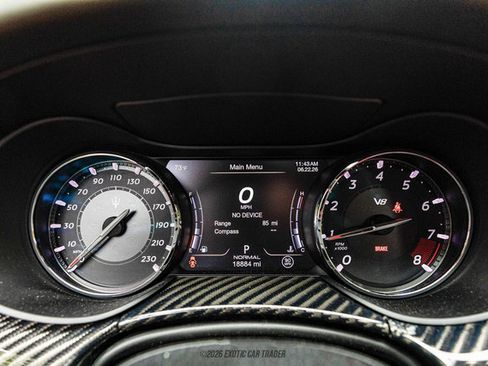 Used 2022 Maserati Quattroporte Trofeo RWD image 28