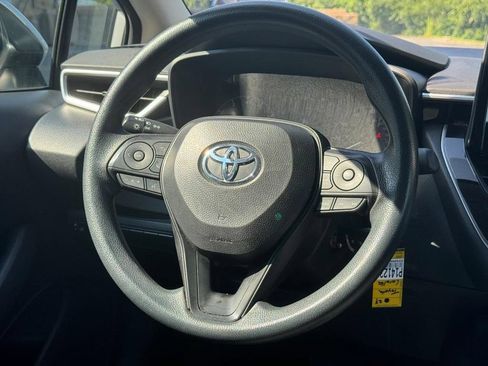 Used 2024 Toyota Corolla LE FWD image 17