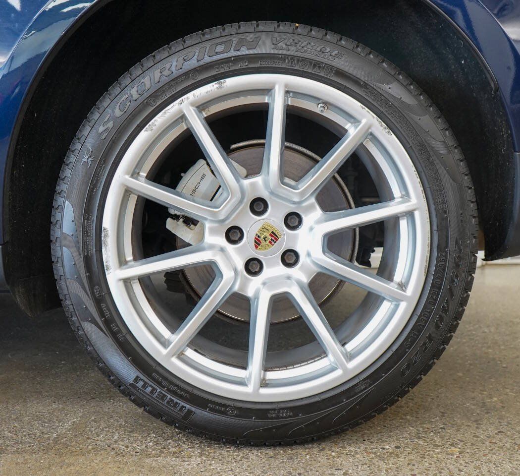 Used 2018 Porsche Macan S AWD/4WD image 11