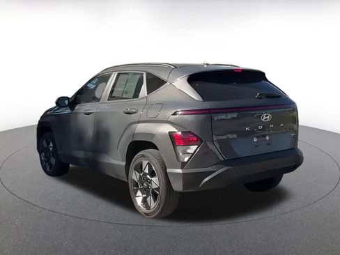 Used 2025 Hyundai Kona SEL image 12