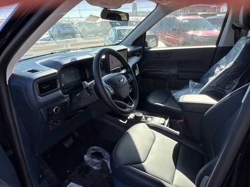 New 2026 Ford Maverick Lariat w/ Black Appearance Package image 9