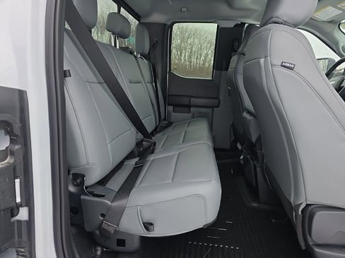 New 2025 Ford F550 4x4 Supercab Super Duty image 36