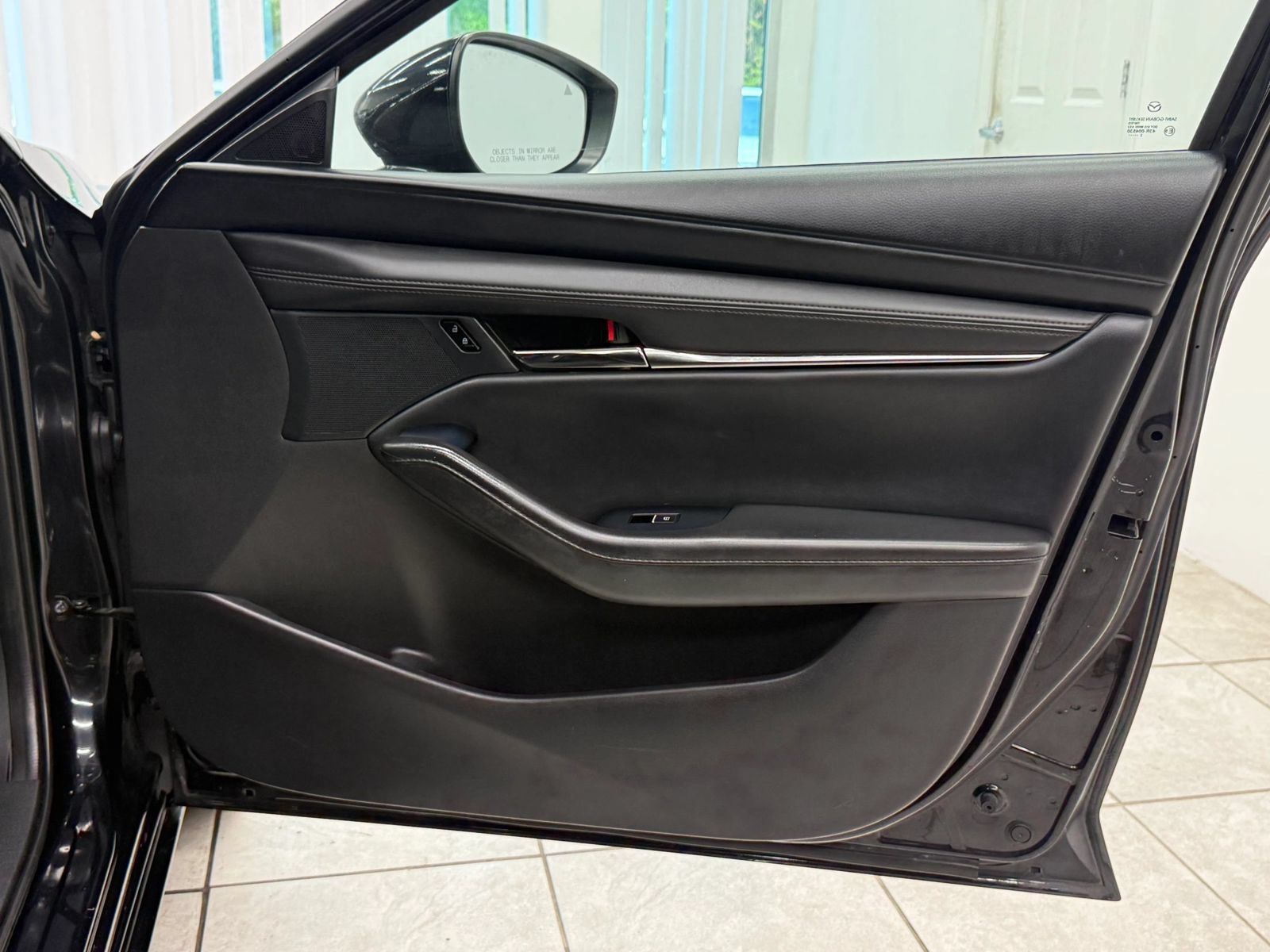 Used 2022 MAZDA MAZDA3 s FWD image 24