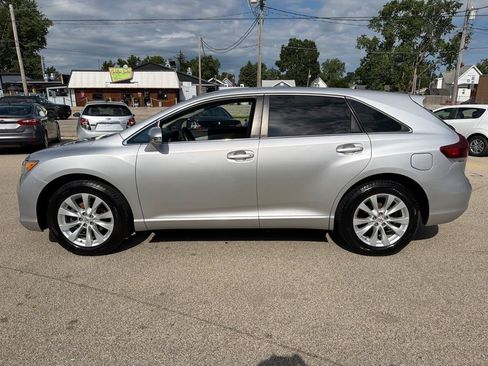 Used 2013 Toyota Venza LE FWD image 5