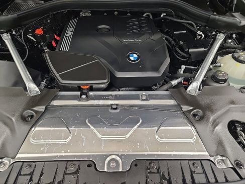 Certified 2025 BMW X4 xDrive30i w/ Premium Package image 12