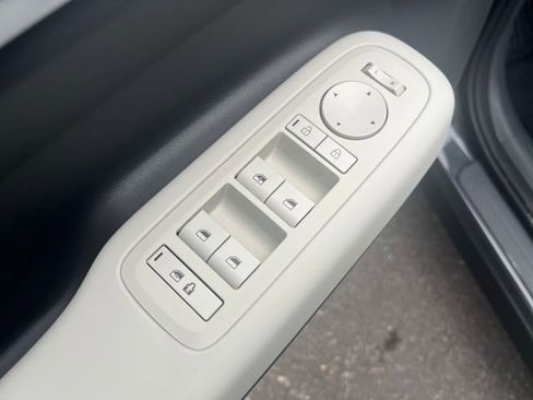 New 2026 Hyundai Santa Fe SE image 11