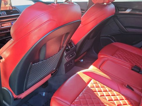 Used 2025 Audi SQ5 Premium Plus w/ Premium Plus Package image 12