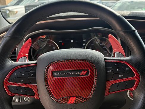 Used 2018 Dodge Charger R/T RWD image 15