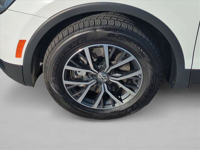 Used 2019 Volkswagen Tiguan SE w/ Panoramic Sunroof Package FWD image 26