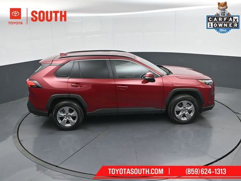 Used 2025 Toyota RAV4 XLE AWD/4WD image 44