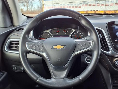 Used 2022 Chevrolet Equinox Premier FWD image 22