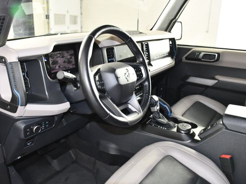 Used 2022 Ford Bronco Wildtrak AWD/4WD image 2