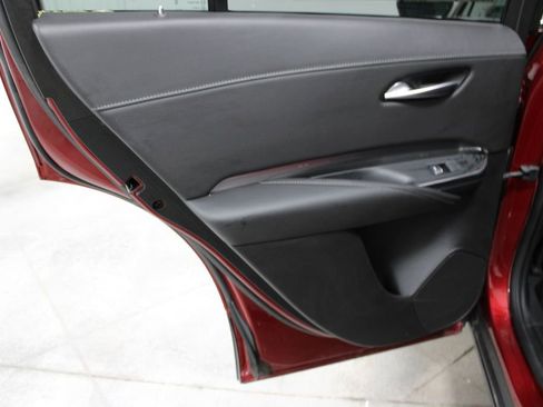 Used 2024 Cadillac XT4 Premium Luxury image 18