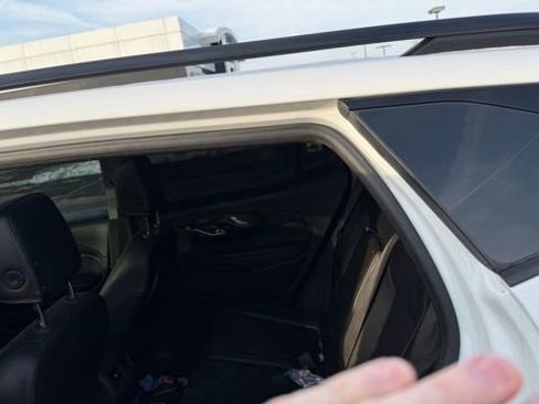 Used 2022 GMC Terrain AT4 image 13