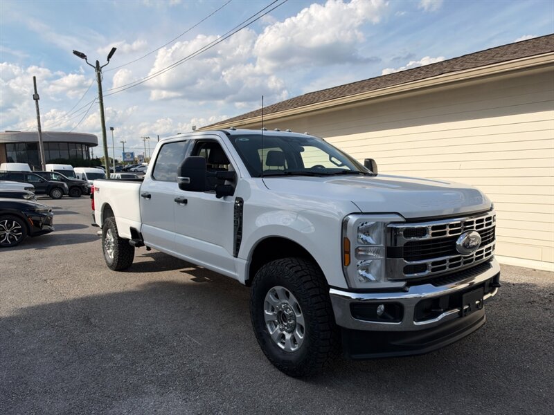 Used 2024 Ford F250 XLT w/ 360-Degree Camera Package AWD/4WD image 2