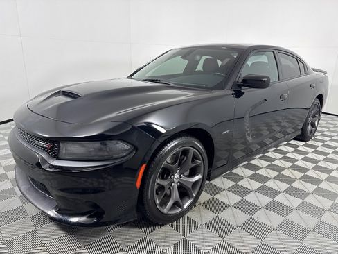 Used 2019 Dodge Charger R/T image 10