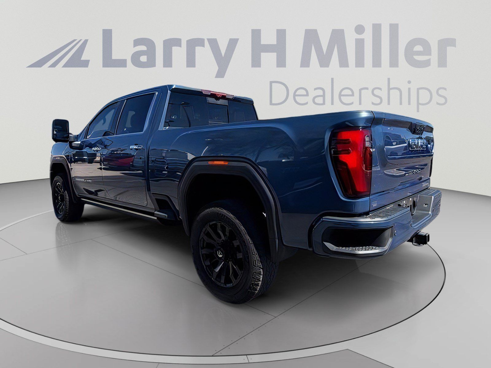 Used 2026 GMC Sierra 2500 Denali Ultimate w/ Max Trailering Package AWD/4WD image 4