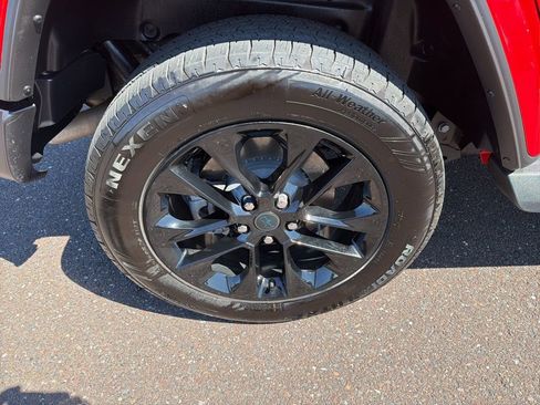 Certified 2025 Jeep Wrangler Unlimited Sahara image 17