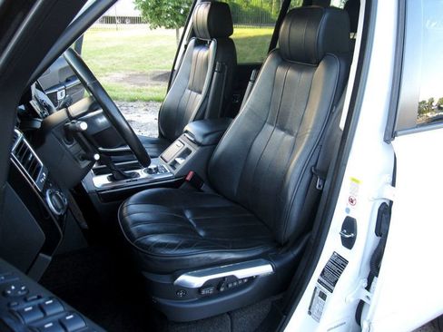 Used 2011 Land Rover Range Rover Supercharged AWD/4WD image 18