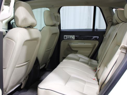 Used 2008 Lincoln MKX AWD image 21