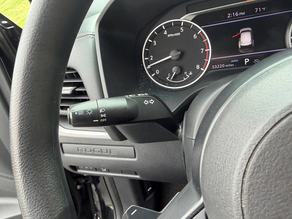 Used 2024 Nissan Rogue S AWD/4WD image 32