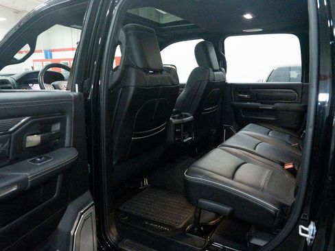 Used 2020 RAM 3500 Limited image 32