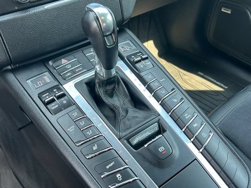 Used 2017 Porsche Macan AWD/4WD image 14