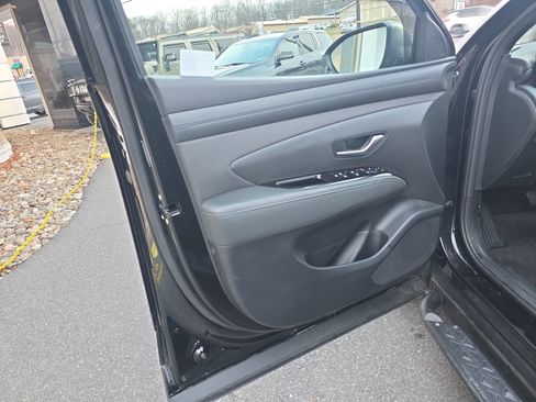 Used 2025 Hyundai Santa Cruz SEL image 16