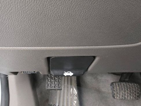 Used 2021 Chevrolet Malibu LS FWD image 21