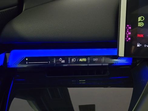 New 2026 BMW 530i xDrive w/ M Sport Package image 25