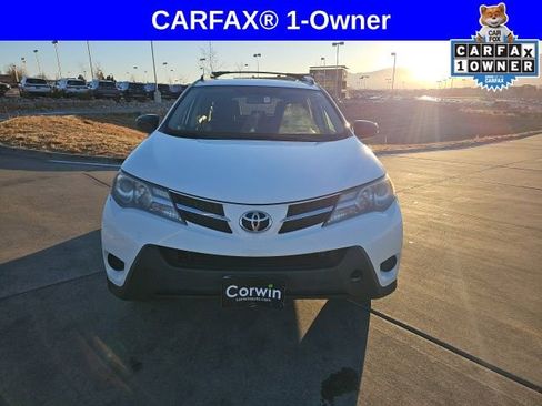 Used 2015 Toyota RAV4 LE image 2