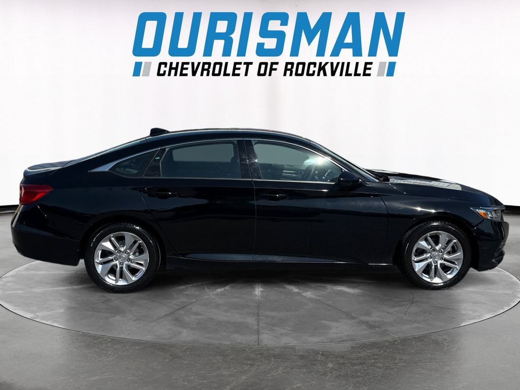 Used 2019 Honda Accord LX image 7