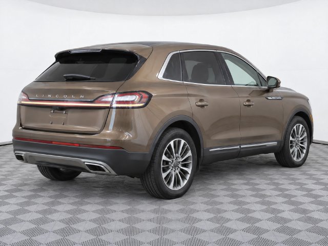 Certified 2022 Lincoln Nautilus Reserve AWD/4WD image 3