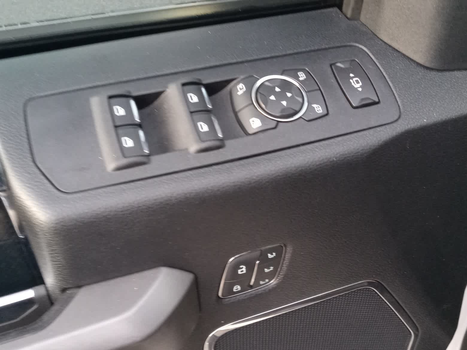 Used 2020 Ford F350 Platinum AWD/4WD image 22