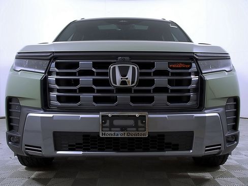 New 2026 Honda Pilot TrailSport image 5