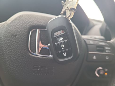 Used 2026 Honda HR-V LX image 27