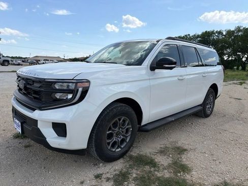 New 2026 Ford Expedition Max Active AWD/4WD image 1