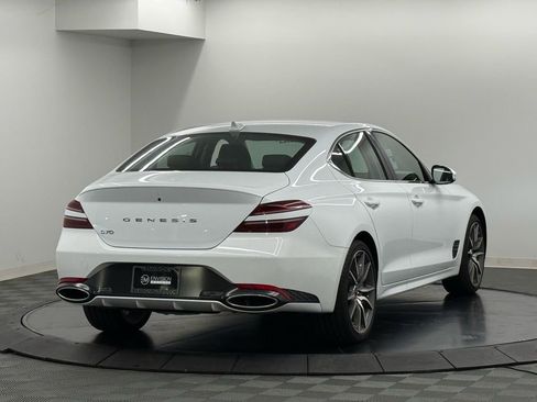 Used 2025 Genesis G70 2.5T image 6