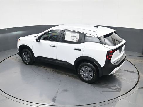 New 2026 Nissan Kicks S image 27