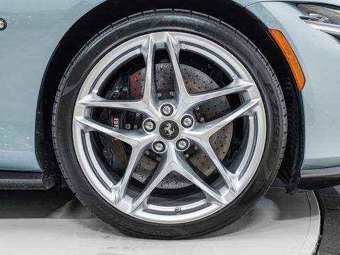 Certified 2024 Ferrari Roma Spider RWD image 18