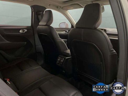 Used 2025 Volvo XC40 B5 Plus image 78