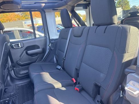 Used 2021 Jeep Wrangler Unlimited Rubicon image 31