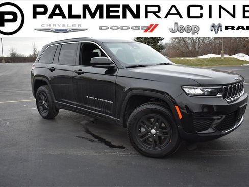 Used 2025 Jeep Grand Cherokee Laredo w/ Luxury Tech Group I image 1