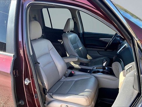 Used 2019 Honda Ridgeline RTL image 8