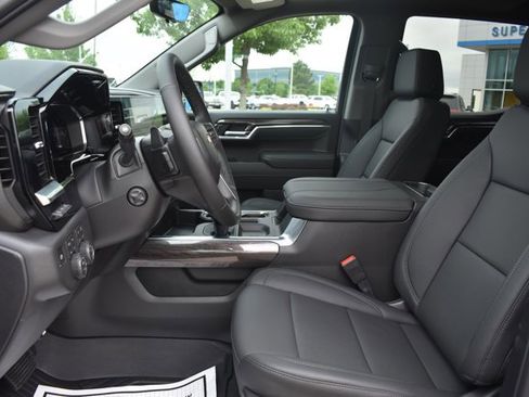 New 2026 Chevrolet Silverado 1500 LTZ AWD/4WD image 18