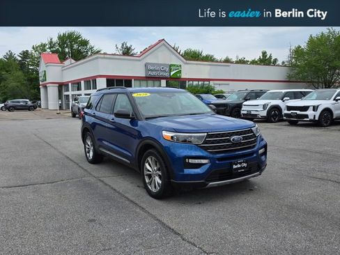 Used 2020 Ford Explorer XLT w/ Equipment Group 202A AWD/4WD image 1