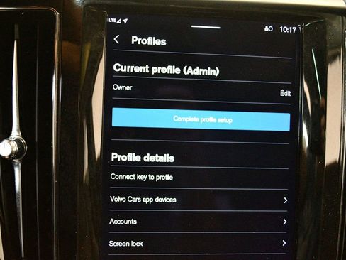 Used 2022 Volvo XC60 B5 Momentum w/ Protection Package Premier image 51